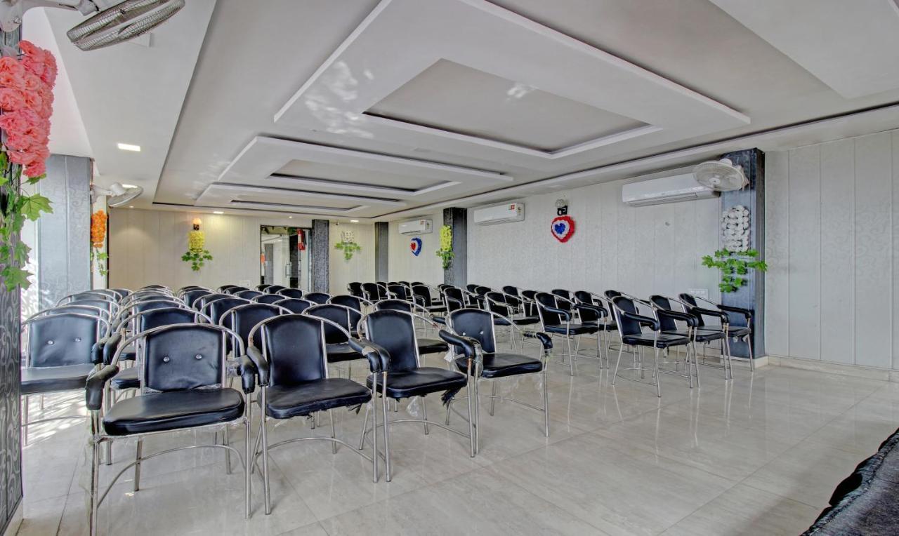 Hôtel Treebo Trend Wedding Bells Kanpur Extérieur photo